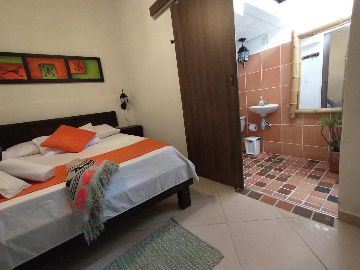 Santander Aleman Hostel Сан Хил Екстериор снимка