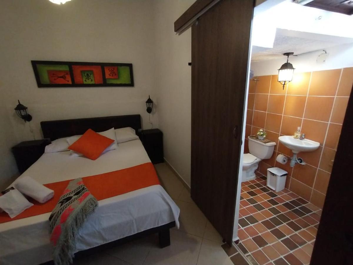 Santander Aleman Hostel Сан Хил Екстериор снимка
