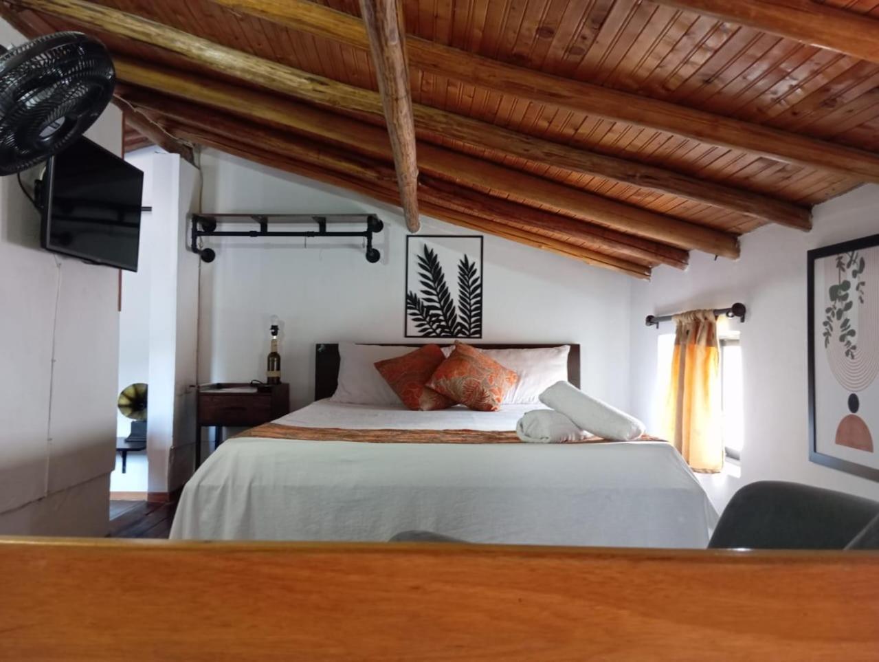 Santander Aleman Hostel Сан Хил Екстериор снимка