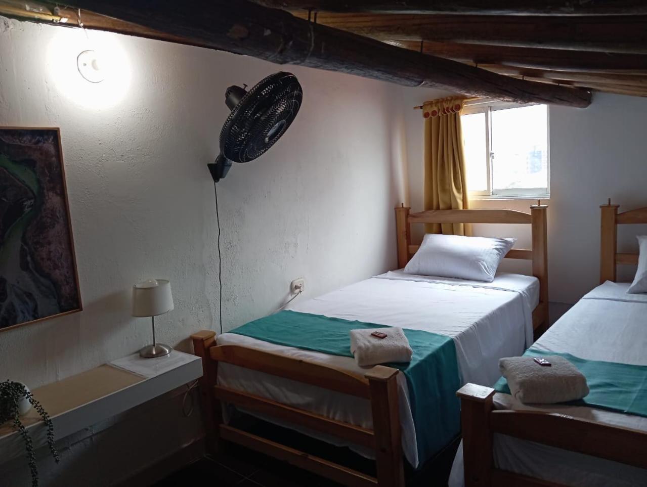 Santander Aleman Hostel Сан Хил Екстериор снимка
