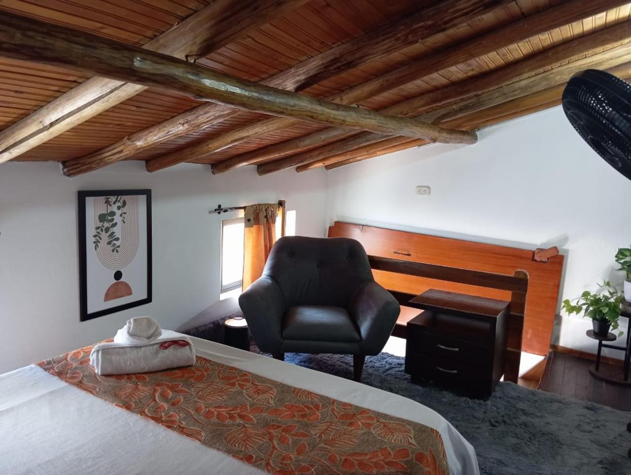 Santander Aleman Hostel Сан Хил Екстериор снимка