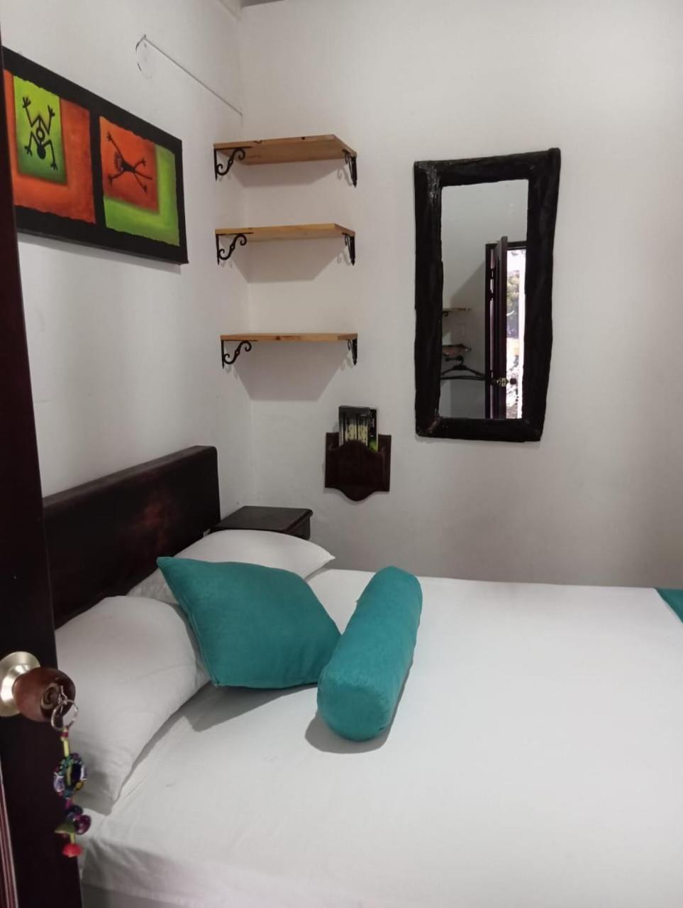 Santander Aleman Hostel Сан Хил Екстериор снимка