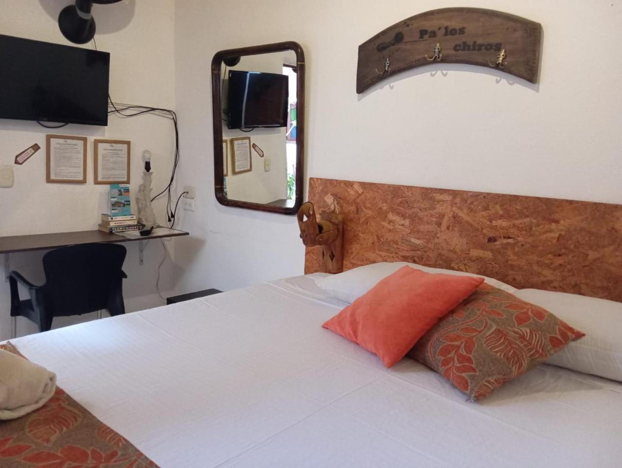 Santander Aleman Hostel Сан Хил Екстериор снимка
